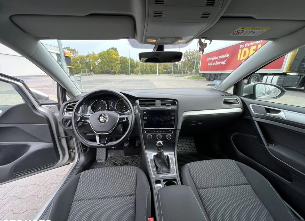 Volkswagen Golf cena 53900 przebieg: 53100, rok produkcji 2019 z Radom małe 92